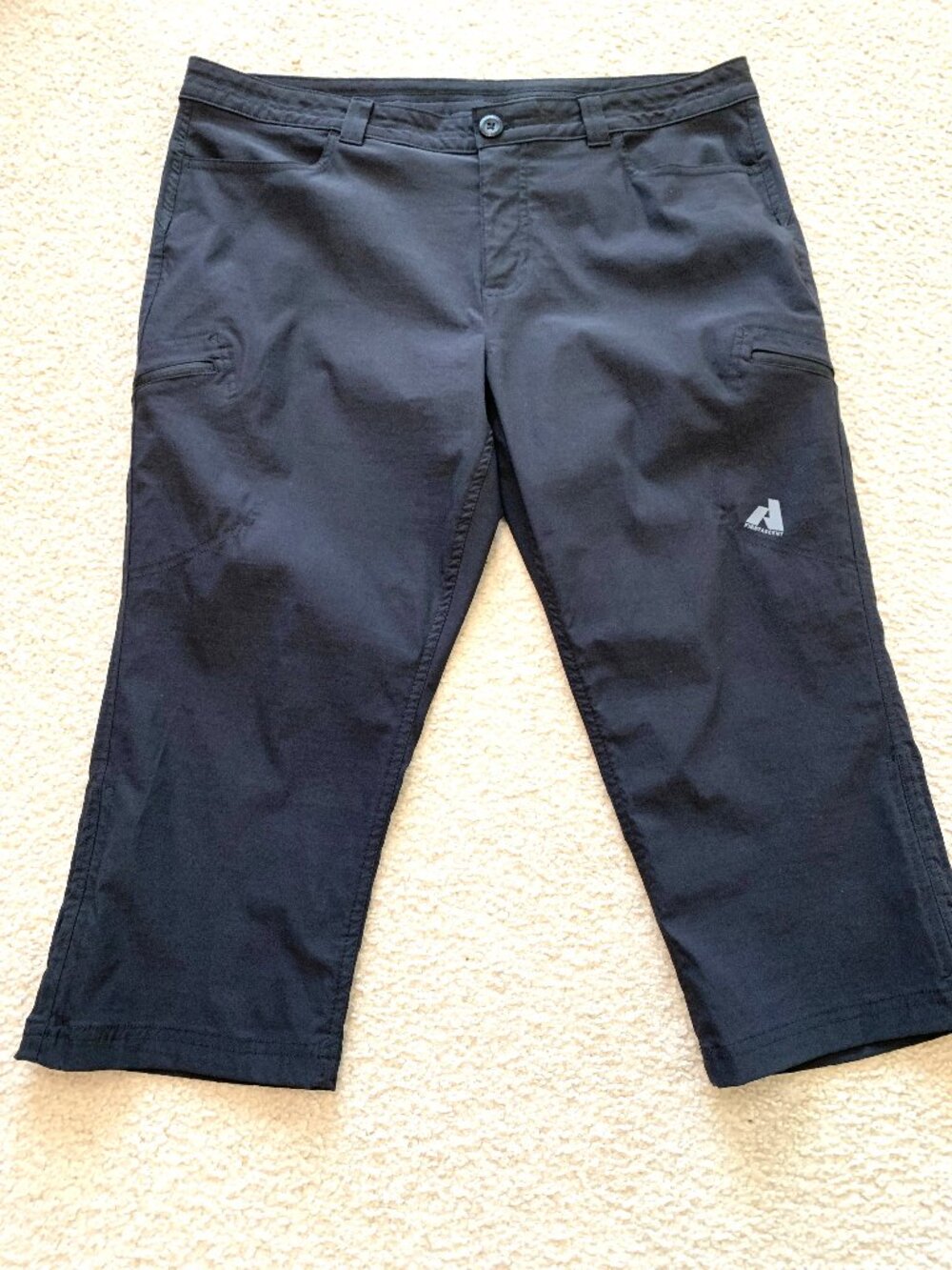 Eddie Bauer Women Performance Lightweight Capri Dark Gray Hiking Outdoor Size 16